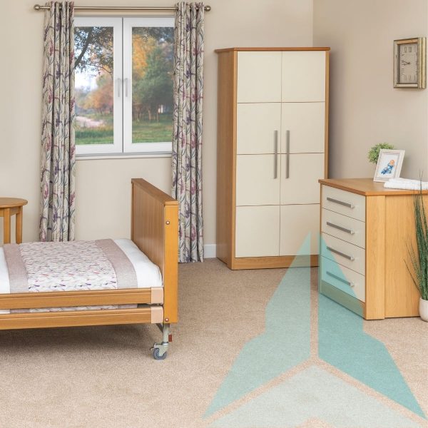 Pembroke Double Wardrobe, Medium Oak with Cream Fronts